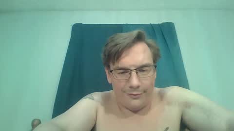 afreeman1 online show from October 2025 01:06:01 AM