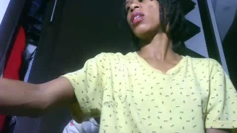 Snapshot of africadeluxe chatting on January 2025 09:39:02 AM Africa online show from January 2025 09:39:02 AM