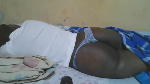 Snapshot of african_pussy2 chatting on November 2025 02:14:02 AM african_pussy2 online show from November 2025 02:14:02 AM
