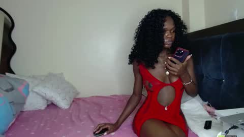 Mia online show from February 2026 08:32:01 PM