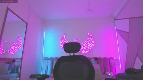 Afrodita online show from February 2026 04:17:02 AM