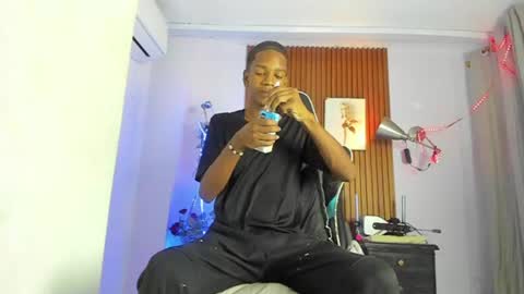 Snapshot of afrowayuu chatting on June 2026 11:15:01 AM afrowayuu online show from June 2026 11:15:01 AM