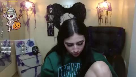 Kimberly online show from October 2025 01:01:02 PM