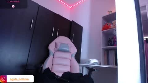 Agata online show from February 2025 08:48:02 PM