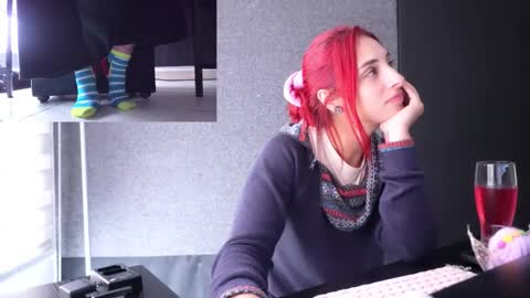 Snapshot of agatacollinsss chatting on December 2025 07:10:01 PM Agata Collinss online show from December 2025 07:10:01 PM