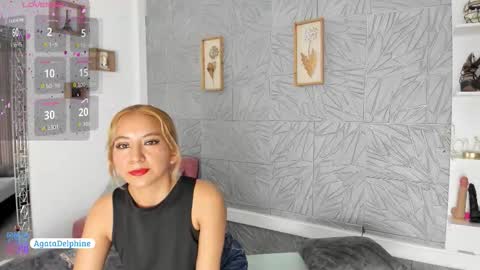 Agatadelphine online show from February 2026 01:28:01 PM