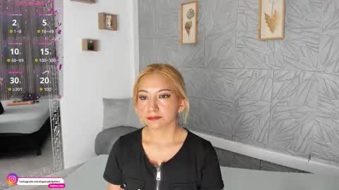 Agatadelphine online show from March 2026 02:33:02 PM