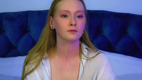 AgataFoxley online show from May 2026 06:39:01 PM