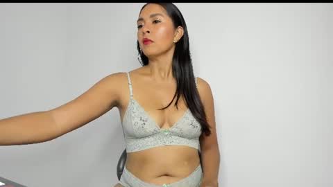 Snapshot of agatha_fox7 chatting on June 2026 04:44:02 AM Agatha fox online show from June 2026 04:44:02 AM