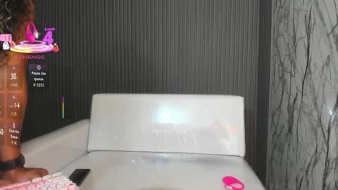 Snapshot of agatha_foxy1 chatting on September 2025 06:52:01 PM NATASHA online show from September 2025 06:52:01 PM