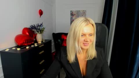 Snapshot of agathaklouin chatting on February 2026 11:07:01 AM Agatha online show from February 2026 11:07:01 AM