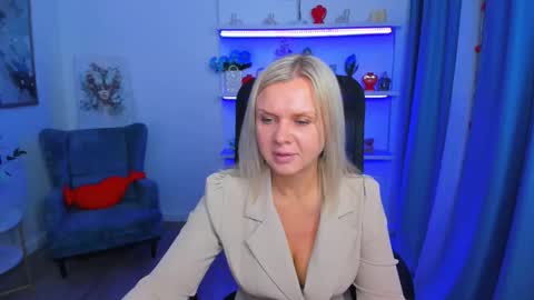 Snapshot of agathaklouin chatting on February 2026 07:10:01 PM Agatha online show from February 2026 07:10:01 PM