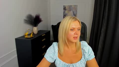 Snapshot of agathaklouin chatting on February 2026 07:46:01 PM Agatha online show from February 2026 07:46:01 PM