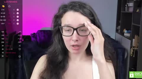 Snapshot of agattasmith chatting on May 2026 05:35:02 AM AgattaSmith online show from May 2026 05:35:02 AM