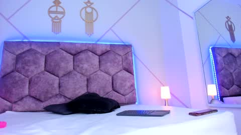 Aggy online show from January 2025 11:06:01 PM