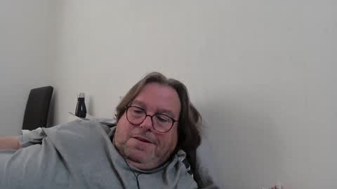 Snapshot of agias chatting on March 2025 11:33:02 AM Agias online show from March 2025 11:33:02 AM