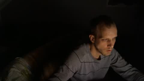 agin17 online show from February 2025 03:22:01 AM