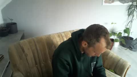 agin17 online show from February 2025 08:17:01 AM