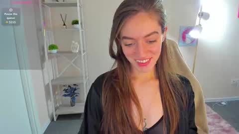 agnes wells online show from September 2025 08:08:01 AM