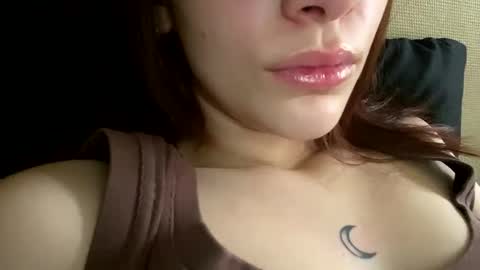 Agnes online show from November 2025 09:42:02 AM