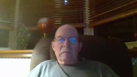 Snapshot of aguynrkfrd chatting on December 2025 09:40:01 AM aguynrkfrd online show from December 2025 09:40:01 AM