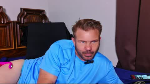 Blue Eyed Handsome Man online show from June 2026 02:00:01 AM