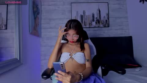 Snapshot of aida_princess chatting on March 2025 11:56:02 PM Aida online show from March 2025 11:56:02 PM