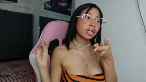 Snapshot of aida_princess chatting on October 2025 11:16:01 PM Aida online show from October 2025 11:16:01 PM