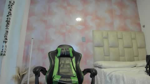 karoline  online show from March 2026 02:27:02 AM