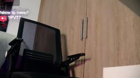 Aida  online show from January 2026 11:23:01 AM