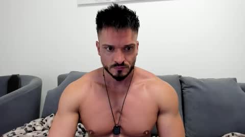 aidandark0 online show from November 2025 04:10:02 PM