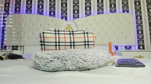 aidasina online show from March 2025 11:15:02 PM