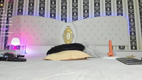 aidasina online show from March 2025 08:11:01 PM