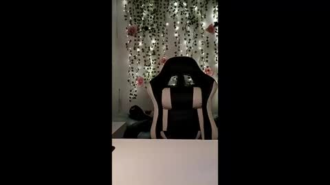 Aiden online show from February 2026 09:42:01 PM