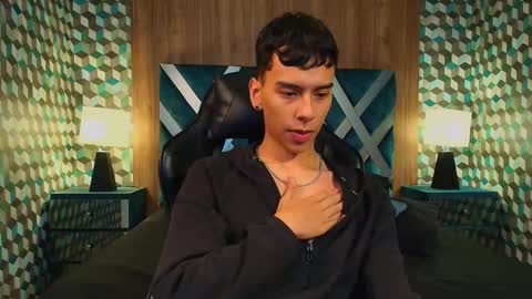 aiden_royce online show from November 2025 05:52:01 AM