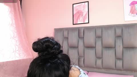 Snapshot of aiilynn_1 chatting on February 2026 08:24:01 PM Ailyn online show from February 2026 08:24:01 PM