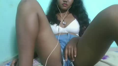 aimeamour online show from January 2025 06:18:01 PM