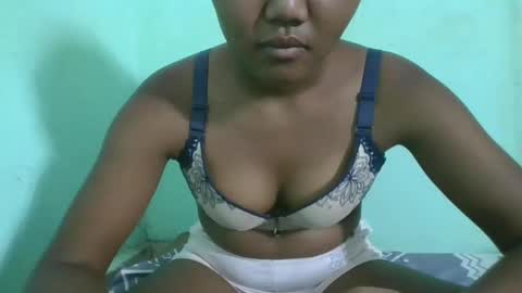 aimeamour online show from February 2025 05:29:01 PM