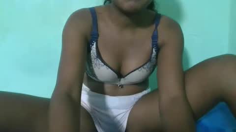 aimeamour online show from February 2025 06:31:01 PM
