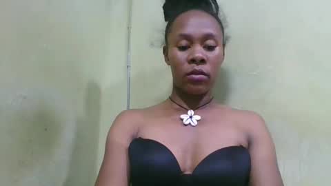 Snapshot of aimee982179 chatting on April 2026 03:17:02 PM aimee982179 online show from April 2026 03:17:02 PM