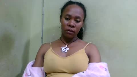 Snapshot of aimee982179 chatting on May 2026 08:17:01 PM aimee982179 online show from May 2026 08:17:01 PM