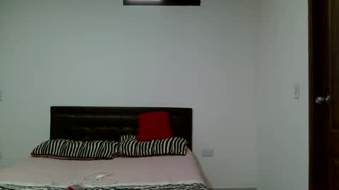 J  online show from September 2025 02:30:02 PM