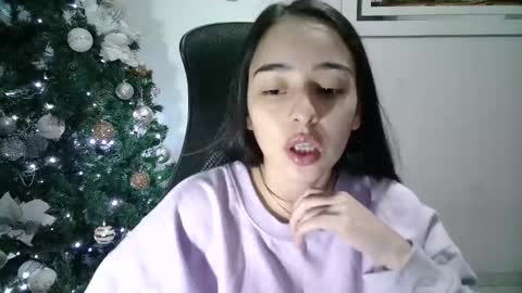 Snapshot of aineangeel chatting on December 2024 11:50:01 PM AINE online show from December 2024 11:50:01 PM