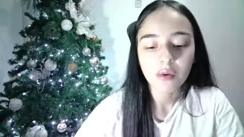 Snapshot of aineangeel chatting on February 2025 11:55:02 PM AINE online show from February 2025 11:55:02 PM