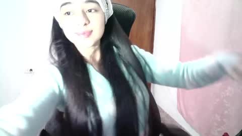 Snapshot of aineangeel chatting on September 2025 12:36:02 AM AINE online show from September 2025 12:36:02 AM