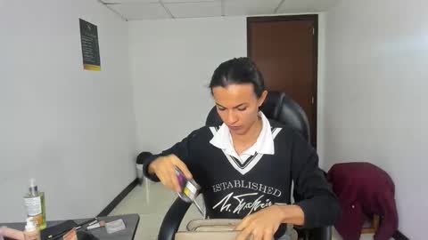 Aisha online show from February 2026 03:24:01 AM