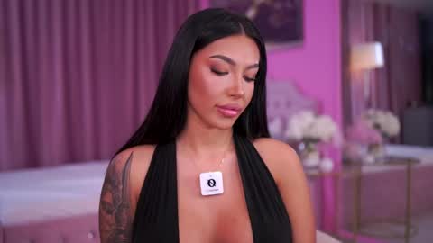 Snapshot of aishaadevoe chatting on April 2026 07:58:02 PM Maddy online show from April 2026 07:58:02 PM