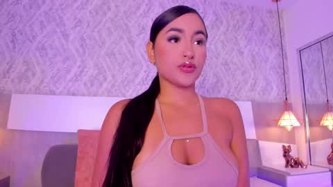 Aisha online show from October 2025 02:58:02 PM