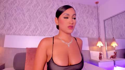 Aisha online show from October 2025 09:17:02 PM