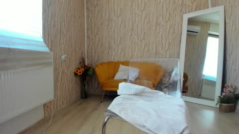 Aisha online show from January 2025 09:08:02 AM